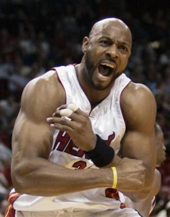Alonzo Mourning (Miami Heat) Photo by nbacardDOTnet | Photobucket